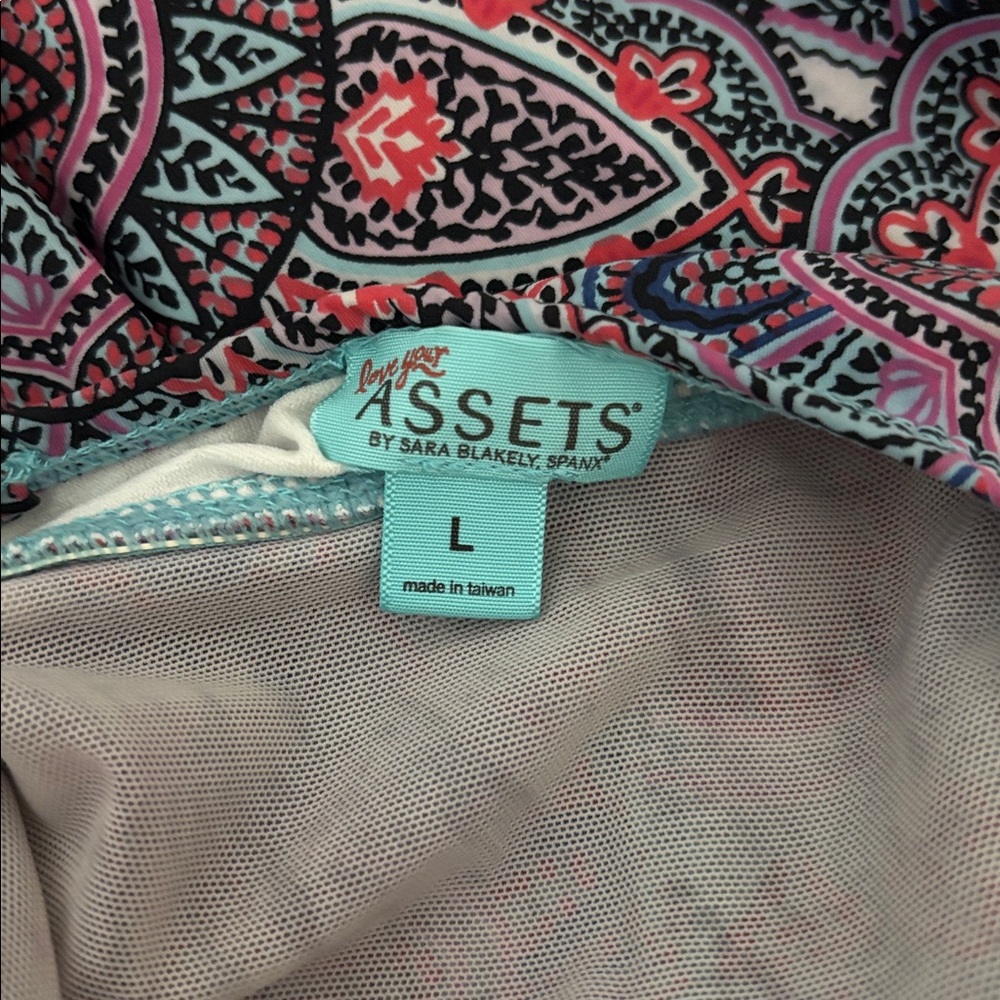 🫶🏼Love your assets, one piece SPANX Colorful Patterned Swimwear size large - Picture 5 of 5